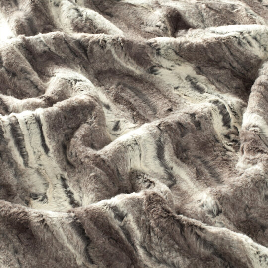 Carlucci faux fur fabric large square